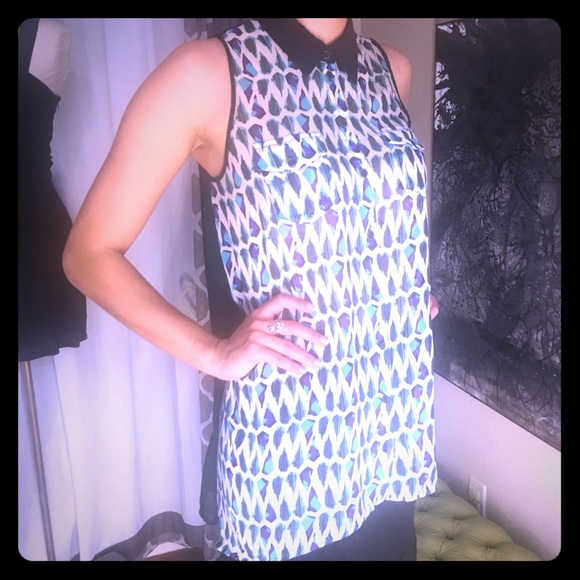 BCBG sheer collared sleeveless button down hi-lo shirt - Picture 1 of 8